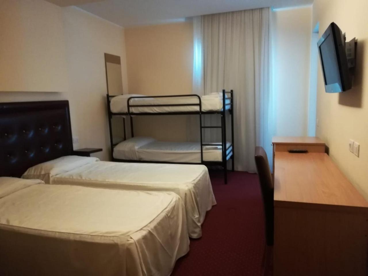 Hotel Il Perugino Corciano Bagian luar foto
