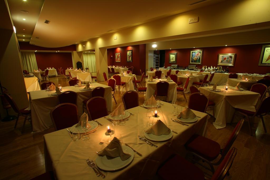 Hotel Il Perugino Corciano Bagian luar foto