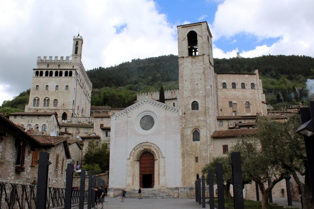 Hotel Il Perugino Corciano Bagian luar foto
